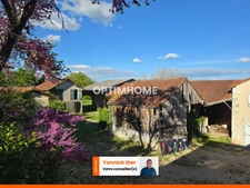 Un ensemble : De deux maisons  d'habitations sur 4200m2