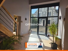 Un ensemble : De deux maisons  d'habitations sur 4200m2