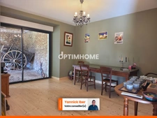 Un ensemble : De deux maisons  d'habitations sur 4200m2