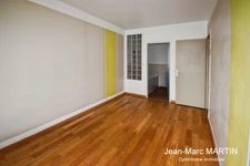  Villeneuve-d’Ascq – Appartement 107 m² avec rez-de-jardin sécurisé – Résidence de standing – Chaîne des Lacs à pied