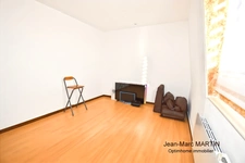 Maison de ville de 92m²- 4 chambres avec terrasse et jardin à Tourcoing – Calme, très bon état et accès rapide aux grands axes.