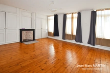 Maison 230 m² à vendre Tourcoing Centre – 5 chambres, jardin, terrasse et possibilité de colocation.