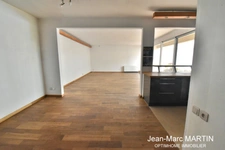  Villeneuve-d’Ascq – Appartement 107 m² avec rez-de-jardin sécurisé – Résidence de standing – Chaîne des Lacs à pied