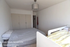  Tourcoing quartier très calme– Bel appartement traversant 2 chambres – 71,46 m² avec balcon, cave et parking 