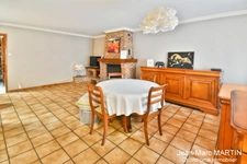 À vendre à Carnin, maison individuelle de 115 m² avec 3 chambres, terrasse sud-ouest et garage