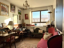 Appartement familial de 4 pièces en étage élevé sans vis à vis à rafraîchir