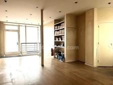 Local commercial /activités / bureaux avec potentiel habitation à PARIS 20EME - Proche village Jourdain