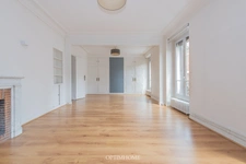 Appartement de 3 pièces / 69 m² SAINT MANDE (94) - Quartier Notre Dame - proche Bois de Vincennes - Fort potentiel - A rénover