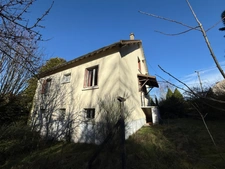 Pavillon de 117m² sur sous sol, 3 chambres avec possibilité d'agrandissement, terrain de 1733m2 109 500 €