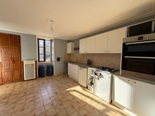 EN EXCLUSIVITE ! Corps de ferme avec maison d'habitation de 89m² sur terrain de 2hectares 2188m² 125 000 €