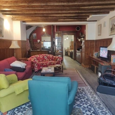 EN EXCLUSIVITE ! Maison de ville de caractère, 248m², 6 chambres, avec cour 153 500 €