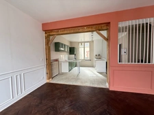 EN EXCLUSIVITE ! Immeuble sur 3 niveaux 118m², 3 chambres, 79 000€