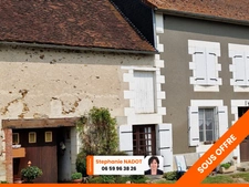 Maison en pierre de 151m2, mitoyenne, 4 chambres avec dépendance, terrain 1524m² 68 000 €