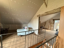EN EXCLUSIVITE ! Maison de village, 110m², 4 pièces, avec dépendances sur terrain de 8783 m² 76 000 €