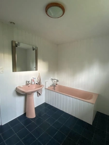 Maison de ville restaurée, 106m2 avec garage sur terrain 283m²  79 400 €