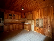 Ensemble de 2 maisons mitoyennes en pierre 209m² + grange, terrain 2000m² 79 500 €