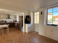 Maison en pierre entièrement rénovée, 95m², avec dépendances, terrain de 1154m² 148 000 €