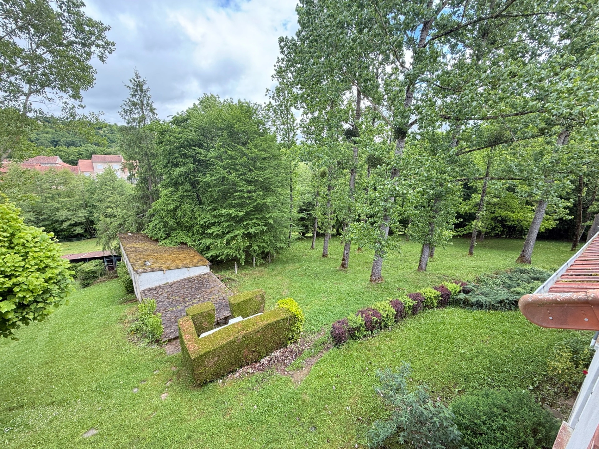 Maison 10 pièces 184 m² · à La Celle Dunoise · 184 m² · 158 000 €