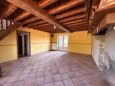 Charmante maison en pierre, 115m², 3 chambres, 1175 m² de terrain 89 900 €