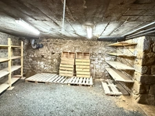 En exclusivite ! Maison de village, 300m², 10 chambres avec dépendances sur 3489m² de terrain 178 500 €