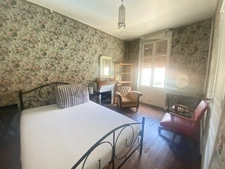 EN EXCLUSIVITE ! Maison de ville de caractère, 248m², 6 chambres, avec cour 153 500 €