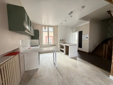 EN EXCLUSIVITE ! Immeuble sur 3 niveaux 118m², 3 chambres, 79 000€