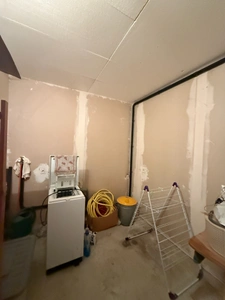 Pavillon de 155m², 5 chambres avec possibilité de 2 appartements indépendants sur terrain de 1527m² 138 000 €