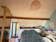 EN EXCLUSIVITE ! Maison en pierre, 88m², 2 chambres, sur 975m² de terrain 84 990 €