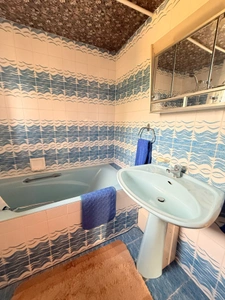 Maison de caractère en pierre, 121 m², 5 chambres avec belles dépendances sur 6 688 m² de terrain 148 500 €