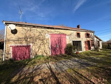 EN EXCLUSIVITE ! Maison en pierre de 115m2 + dépendances sur 4079m2 de terrain 89 990 €