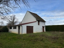Pavillon de plain pied, 2 chambres, avec dépendances, sur 5425m² de terrain 85 500 €