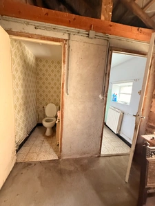 EN EXCLUSIVITE ! Propriété 2 maisons + dépendances sur 4700 m2 de terrain (ou 1ha8 si nécessaire) 88 000 €