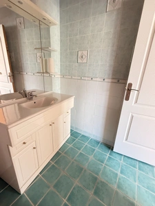 En exclusivite ! Maison de village, 300m², 10 chambres avec dépendances sur 3489m² de terrain 199 900 €