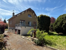 EN EXCLUSIVITE Pavillon de 146m², sur sous sol, 4 chambres sur terrain de 6232m² 178 000 €