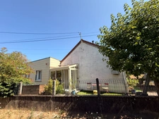 EN EXCLUSIVITE ! Maison en pierre 54m², 2 chambres sur 593m² de terrain + Terrain indépendant de 1420m² 66 500 €