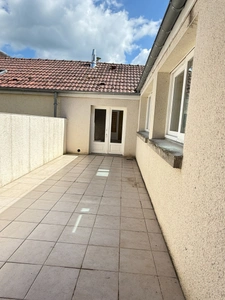 En exclusivite ! Maison de village, 300m², 10 chambres avec dépendances sur 3489m² de terrain 178 500 €