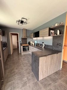 Pavillon de plain pied 136m², de 2012, 5 chambres, sur terrain de 1719m² 229 000 €