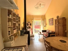 EN EXCLUSIVITE ! Maison en pierre 54m², 2 chambres sur 593m² de terrain + Terrain indépendant de 1420m² 66 500 €