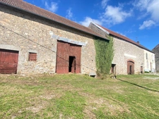 EN EXCLUSIVITE ! Corps de ferme avec maison d'habitation de 89m² sur terrain de 2hectares 2188m² 125 000 €