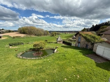 EN EXCLUSIVITE Très belle propriété de 215m² avec piscine et dépendances sur 3000 m² de terrain 199 990 €
