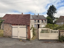 Maison de caractère en pierre, 134m², 4 chambres, Terrain de 2 668 m², proche des Trois Lacs 129 900 €