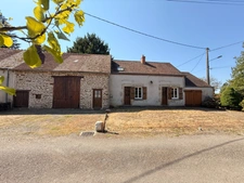 Charmante maison en pierre, 115m², 3 chambres, 1175 m² de terrain 89 900 €