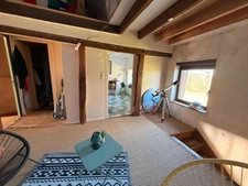 EN EXCLUSIVITE ! Maison en pierre de 115m2 + dépendances sur 4079m2 de terrain 89 990 €