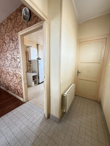 Pavillon élevé sur sous sol, 79m², 3 chambres sur 626m² de terrain 54 000 €