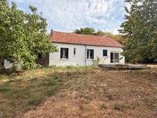 EN EXCLUSIVITE ! Charmante maison de plain pied 97m², 3 chambres, sur 1,2ha de terrain 107 000 €