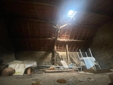 Maison de village, 103m², 3 chambres, terrasse et jardinet avec 2 garages 69 900 €