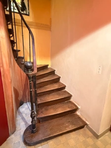 Maison de ville de 157m² avec potentiel local professionnel et dépendances, jardin 69 900 €
