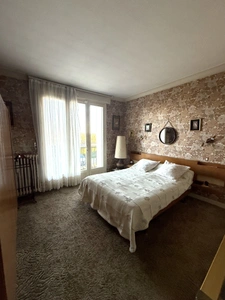 Maison en pierre 158m², 5 chambres, avec garage sur parc arboré de 5193m² 249 000 €