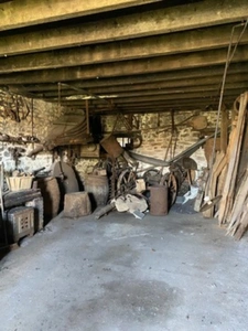Ancienne forge sur 3 niveaux 105m² sur 777m² de terrain 23 500 €