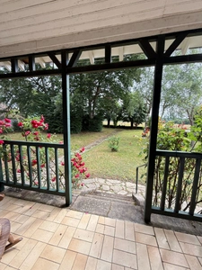 Ensemble de 2 maisons mitoyennes superficie totale de 107m², avec garage, terrain 1171m² 76 600 €